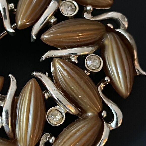VTG Kramer Brown Almond Rhinestone Round Brooch Pin - Picture 4 of 6